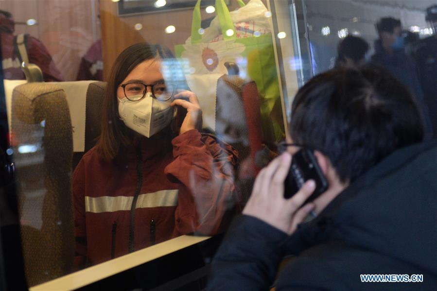 Medical workers from Hunan set off for Wuhan to aid novel coronavirus control efforts