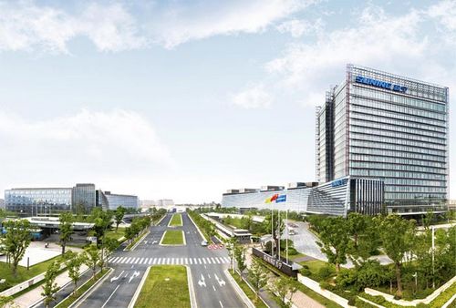 Suning Appliance Group 蘇寧電器集團(tuán) (Photo/China.org.cn)Revenue 2012: 232.72 billion yuanSector:Wholesale and retailerHeadquarters:Jiangsu