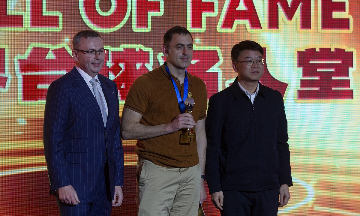 Ronnie O'Sullivan (middle) Photo: Courtesy of organizers