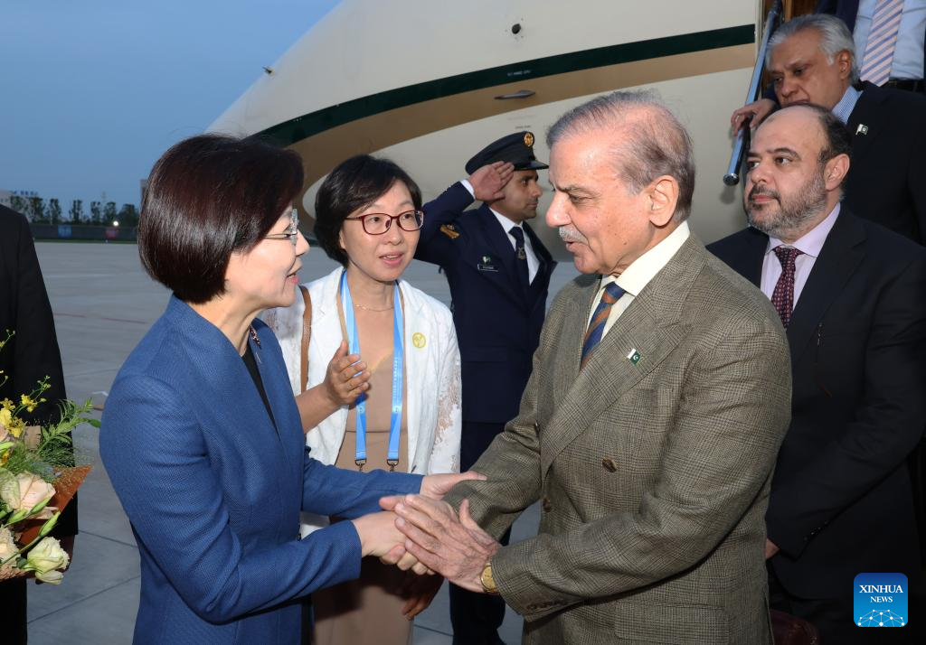 Pakistani PM arrives for SCO Summit 2025 in Tianjin