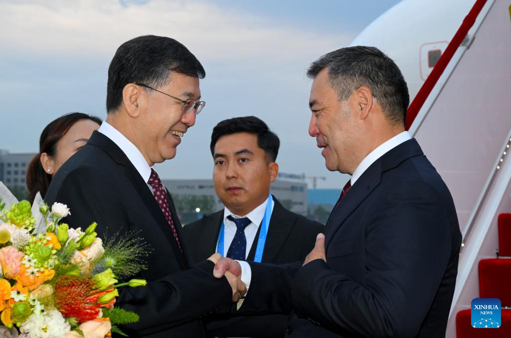 Kyrgyz president arrives in Tianjin for SCO Summit 2025