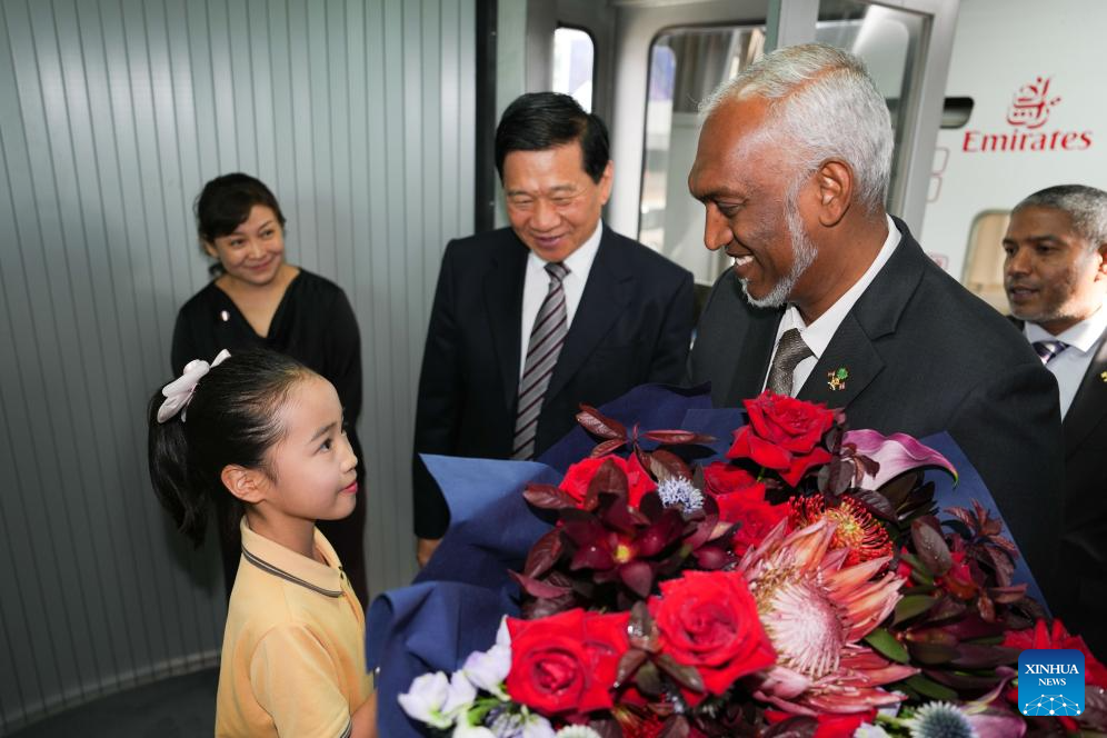 Maldivian president arrives for SCO Summit 2025 in Beijing