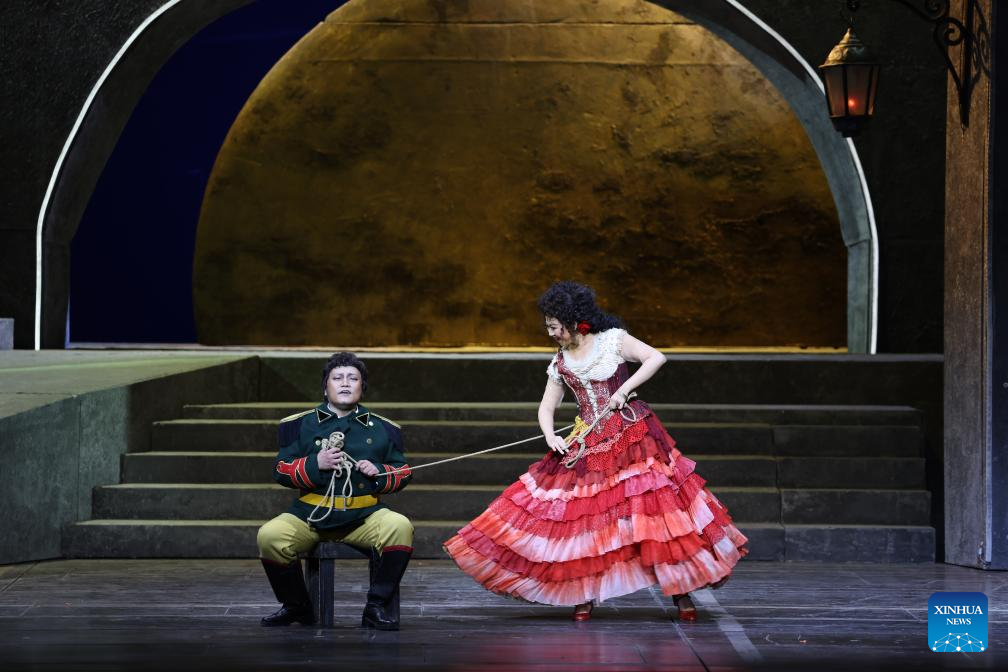 Chinese artists perform in opera "Carmen" in Saudi Arabia