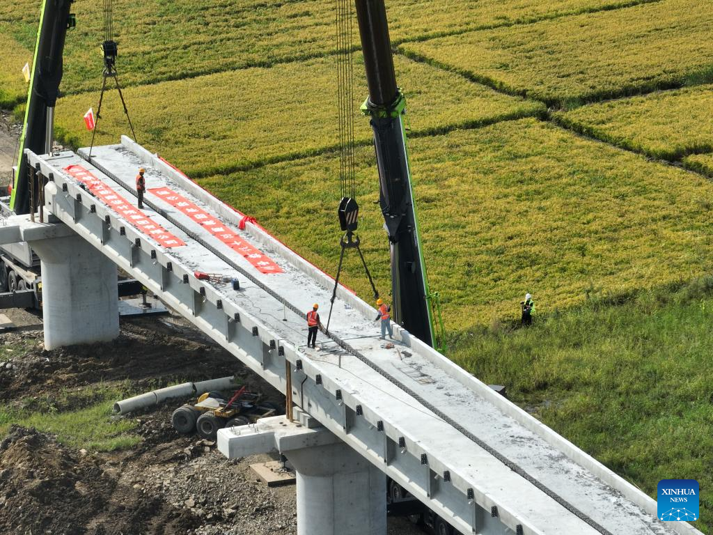 Tongjiang super major bridge under construction in China's Heilongjiang
